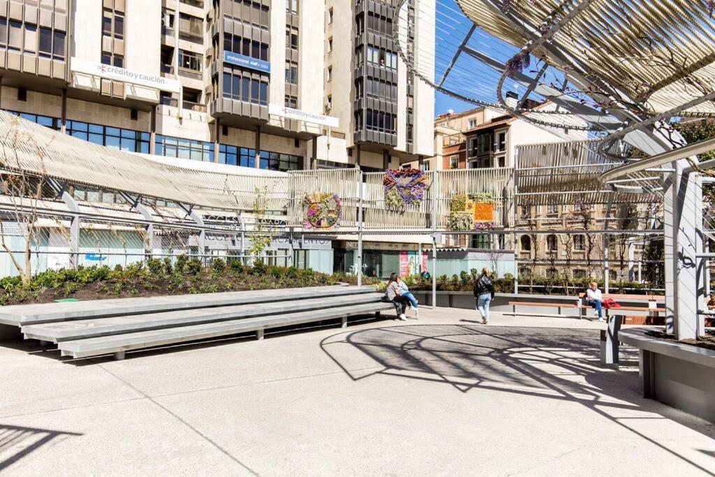 Castrillo 4 Apartamento Acogedor Zaragoza Luaran gambar