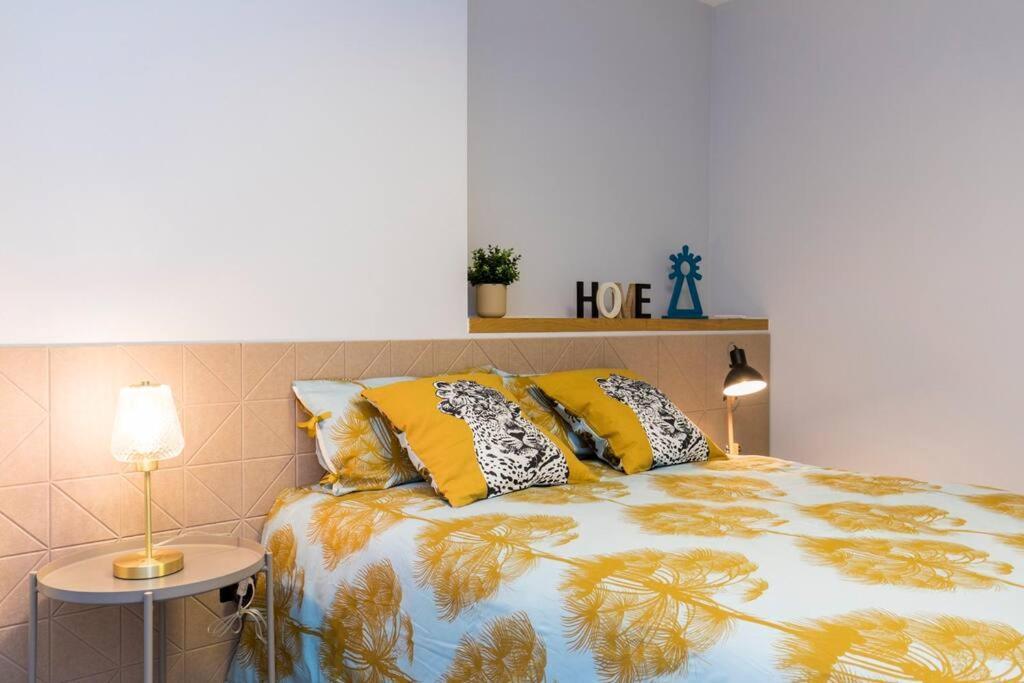 Castrillo 4 Apartamento Acogedor Zaragoza Luaran gambar