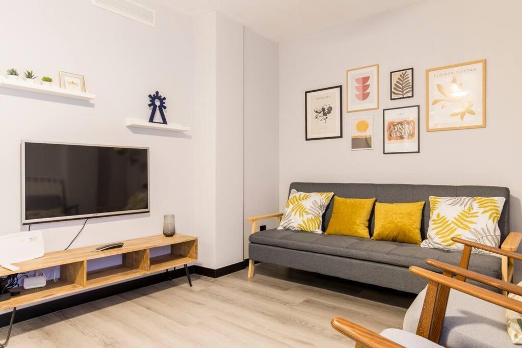 Castrillo 4 Apartamento Acogedor Zaragoza Luaran gambar