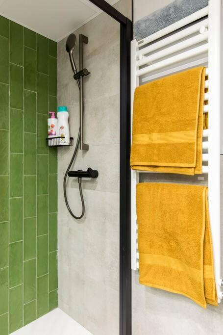 Castrillo 4 Apartamento Acogedor Zaragoza Luaran gambar