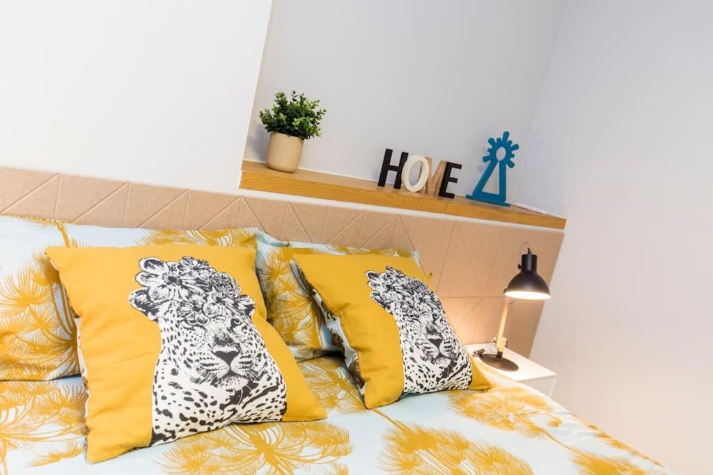 Castrillo 4 Apartamento Acogedor Zaragoza Luaran gambar